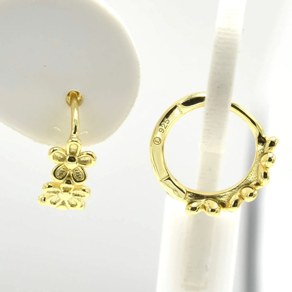 ROUND WITH FLOWERS EARRINGS